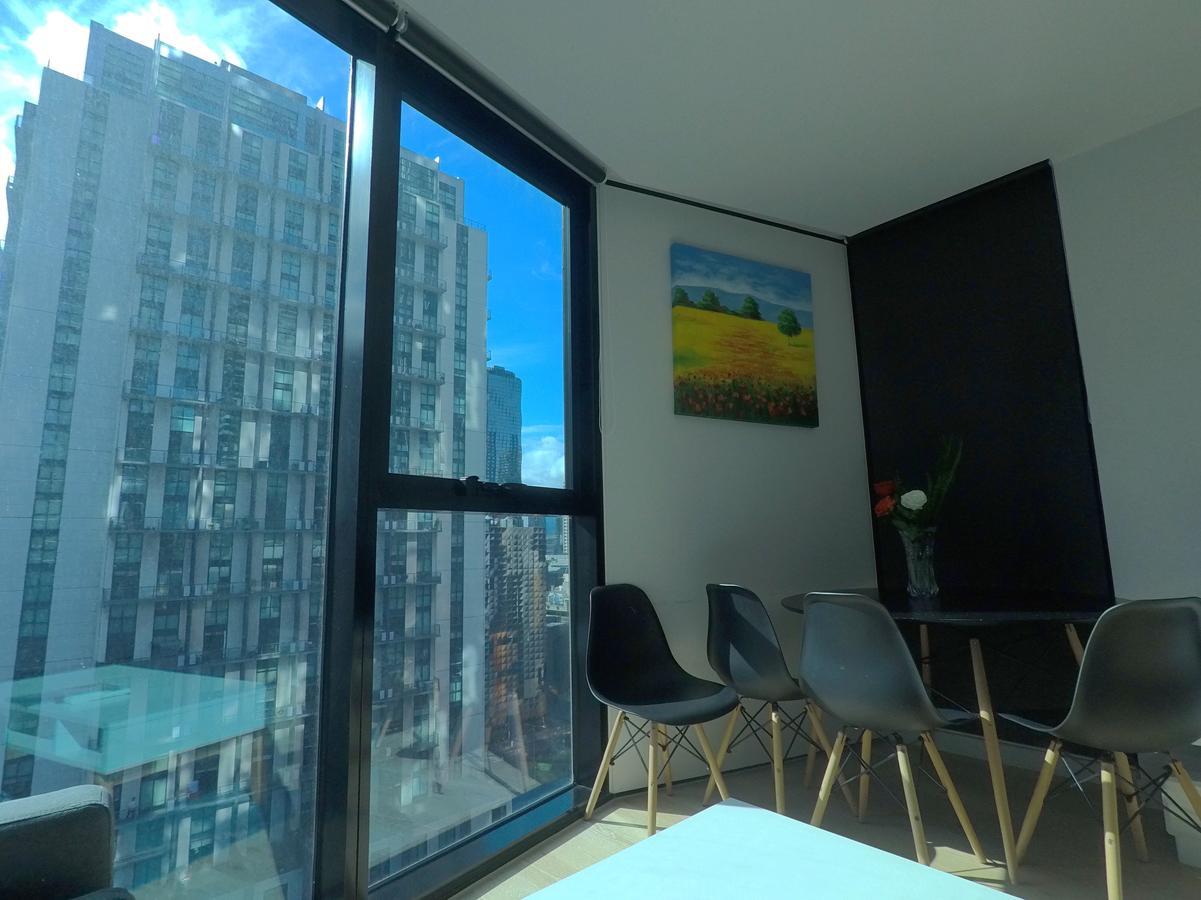 Light Tower Apartment Melbourne Exterior foto